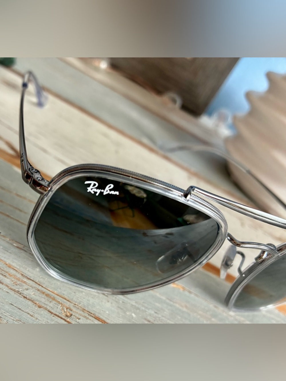SOLD ELSEWHERE Ray-Ban Men’s Silver Metal Frame Sunglasses with Gray Gradient